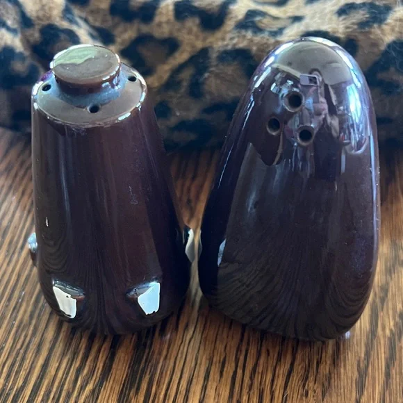 Vintage Black Ceramic Salt and Pepper Shakers - Picture 2 of 11